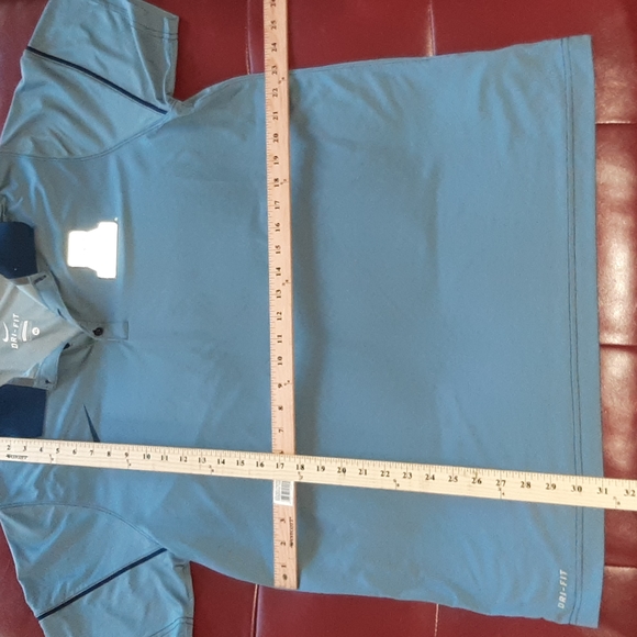 Nike Dri Fit size XL navy blue shirt. - Picture 10 of 11